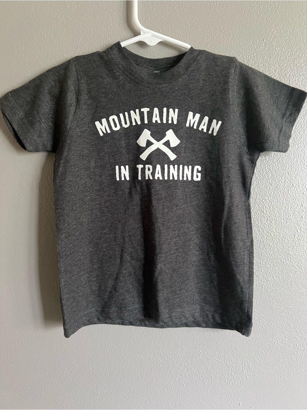 Mountain Man In Training Kids' T‑Shirt - Charcoal